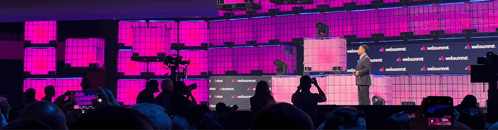 Illustrazione: Web Summit 2023. Dove ci sta portando l'AI
